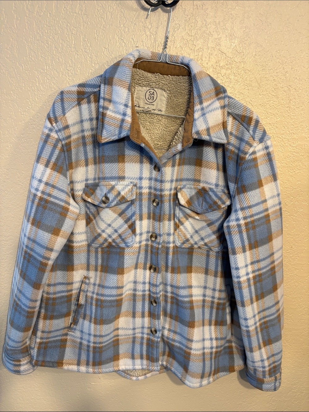 Cozy Plaid Sherpa-Lined Button-Up Jacket - Blue & Tan